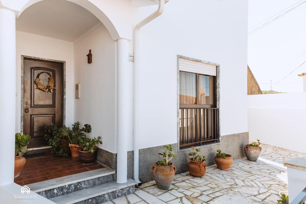 Casa Do Patio - 3 Bedrooms, Ponte Rol Torres Vedras Bagian luar foto