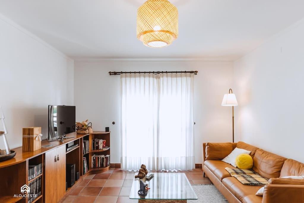 Casa Do Patio - 3 Bedrooms, Ponte Rol Torres Vedras Bagian luar foto