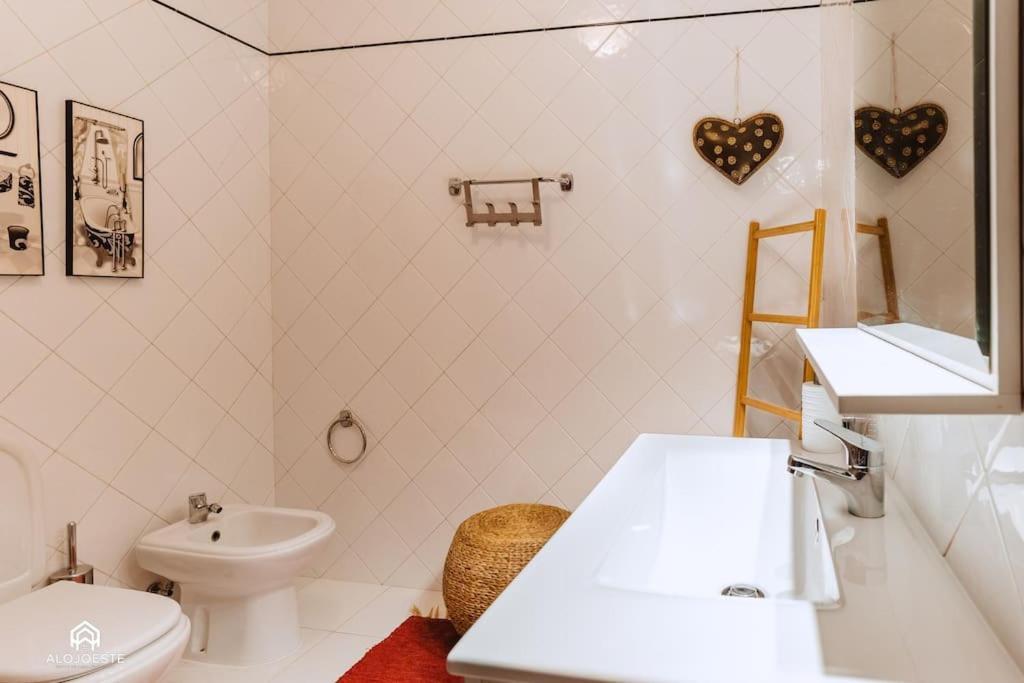 Casa Do Patio - 3 Bedrooms, Ponte Rol Torres Vedras Bagian luar foto